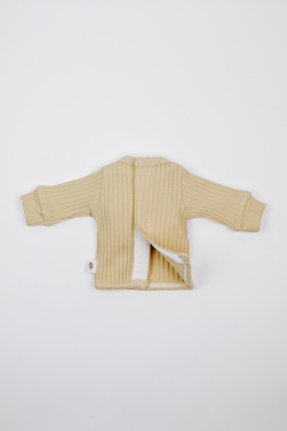 Prematuur trui zacht geel met rugsluiting van klittenband