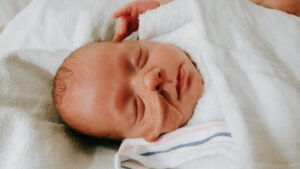 Te vroeg geboren baby met sonde